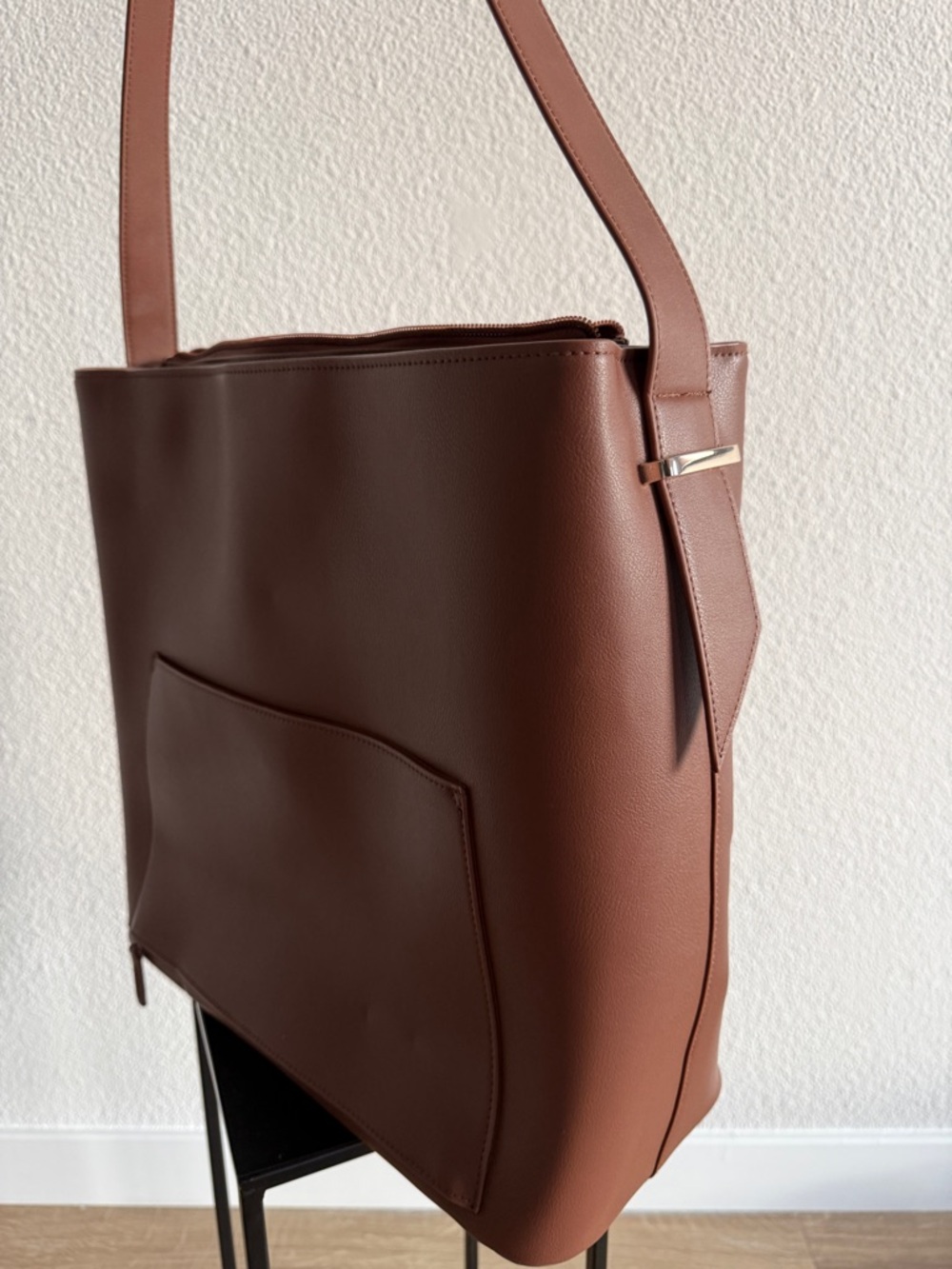 BEIS Essential Tote in Maple - Picture 2 of 4